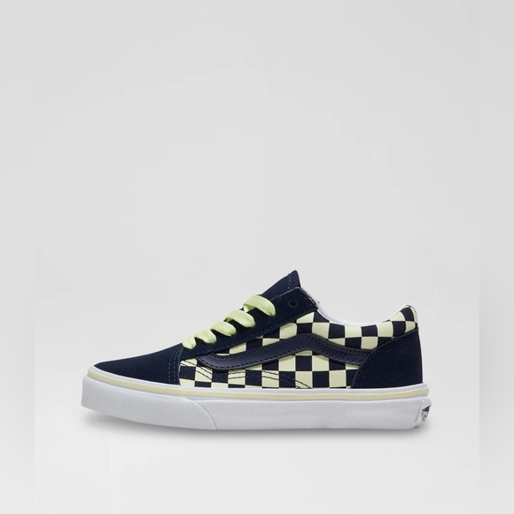 Vans Other - 🆕NWT Vans kids Old Skool Glow in the Dark Summer Nights Navy- 11 youth